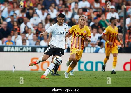 Valencia, Spanien. . 14. August 2022. Spanische La Liga: Valencia CF / FC Girona. Carlos Soler von Valencia CF Credit: Saolab/Alamy Live News Stockfoto