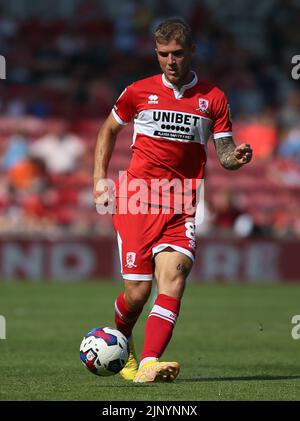 Middlesbrough, Großbritannien. 14.. August 2022. Riley McGree von Middlesbrough während des Sky Bet Championship-Spiels zwischen Middlesbrough und Sheffield United im Riverside Stadium, Middlesbrough, am Sonntag, den 14.. August 2022. (Kredit: Michael Driver | MI Nachrichten) Kredit: MI Nachrichten & Sport /Alamy Live Nachrichten Stockfoto