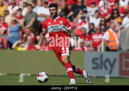 Middlesbrough, Großbritannien. 14.. August 2022. Alex Mowatt von Middlesbrough während des Sky Bet Championship-Spiels zwischen Middlesbrough und Sheffield United im Riverside Stadium, Middlesbrough, am Sonntag, 14.. August 2022. (Kredit: Michael Driver | MI Nachrichten) Kredit: MI Nachrichten & Sport /Alamy Live Nachrichten Stockfoto