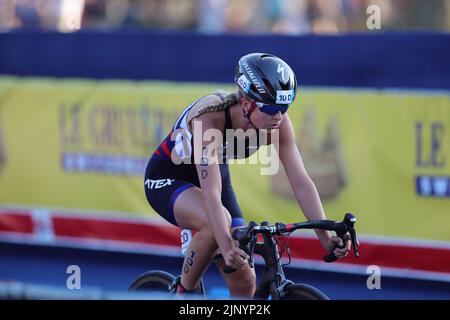 München, Deutschland. 14. August 2022. Europameisterschaften, Triathlon, Staffel, gemischt, im Olympiapark. Heidi Jurankova (Tschechische Republik) in Aktion. Quelle: Jean-Marc Wiesner/dpa/Alamy Live News Stockfoto