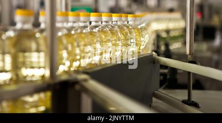 Fabrik für die Herstellung von Speiseölen. Flacher DOFF. Ukraine Stockfoto