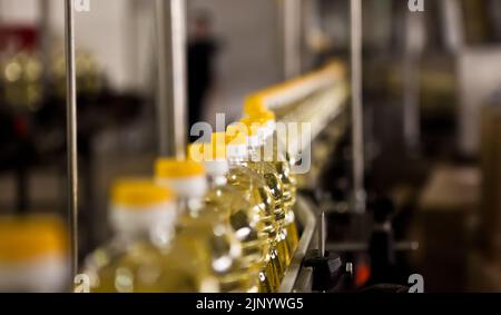 Fabrik für die Herstellung von Speiseölen. Flacher DOFF. Ukraine Stockfoto