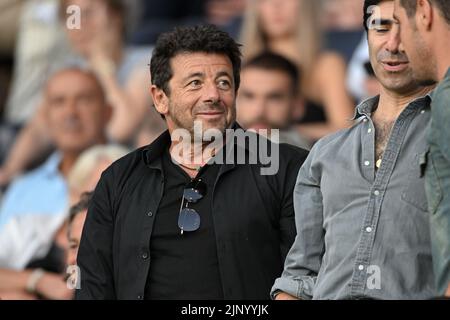 Paris, Frankreich. 13. August 2022. Patrick Bruel - PSG gegen Montpellier in Paris, Frankreich, am 13. august 2022. 13/08/2022-Paris, FRANKREICH. (Foto: Lionel Urman/Sipa USA) Quelle: SIPA USA/Alamy Live News Stockfoto