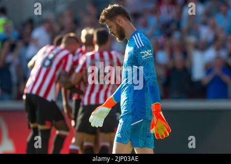 David De Gea von Manchester United sieht nach dem Tor von Mathias Jensen von Brentford während des Premier League-Spiels zwischen Brentford und Manchester United am 13. August 2022 im GTECH Community Stadium, London, POLEN UND ENGLAND niedergeschlagen aus. Foto von Salvio Calabrese. Nur zur redaktionellen Verwendung, Lizenz für kommerzielle Nutzung erforderlich. Keine Verwendung bei Wetten, Spielen oder Veröffentlichungen einzelner Clubs/Vereine/Spieler. LIGA ANGIELSKA PILKA NOZNA SEZON 2022/2023 FOT. SPORTPHOTO24/NEWSPIX.PL ENGLAND OUT! --- Newspix.pl Stockfoto