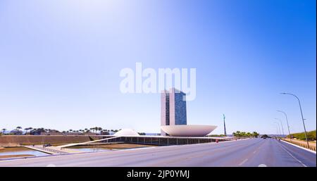 Brasilia, Federal District - Brasilien. 14. August 2022. Der Nationalkongress von Brasilien. Gebäude entworfen von Oscar niemeyer. Stockfoto