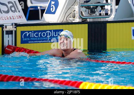 Rom, Italien. 15. August 2022. ROM, ITALIEN - 15. AUGUST: Valerie van Roon aus den Niederlanden während der Frauen-Kür 50m beim European Aquatics Roma 2022 im Stadio del Nuoto am 15. August 2022 in Rom, Italien (Foto von Nikola Krstic/Orange Picles) NOCNSF Credit: Orange Pics BV/Alamy Live News Stockfoto