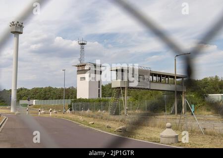Helmstedt -Marienborn Deutschland, 4. August 2022: Gedenkstätte und Museum Deutsche Teilung Helmstedt -Marienborn Autobahn nach Berlin ehemaliger Grenzübergang innerdeutsche Grenze Ost- und Westdeutschland. Stockfoto