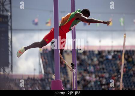 05-8-22 - Felix Kurt, Granada, im Zehnkampf-Stabhochsprung der Männer bei den Commonwealth Games 2022 in Birmingham im Alexander Stadium, Birmingham. Stockfoto