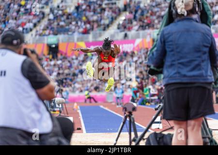 07-8-22 - Deborah Acquah, Ghana, beim Weitsprung-Finale der Frauen bei den Commonwealth Games 2022 in Birmingham im Alexander Stadium, Birmingham. Stockfoto