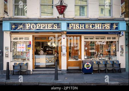 Mohnblumen Fish and Chip Shop in Old Spitalfields Market London UK Stockfoto