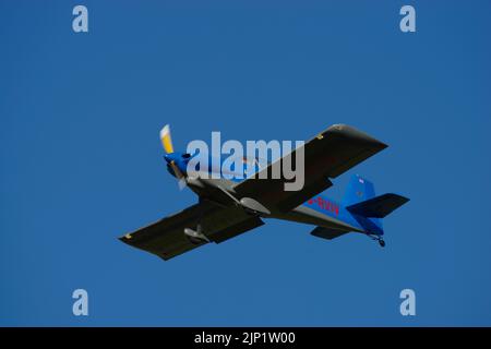 Vans RV-4, G-RVIV, Landung im RAF Valley, Stockfoto