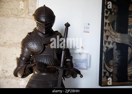 30.06.2022 SANTO DOMINGO, DOMINIKANISCHE REPUBLIK Mittelalter Ritter Rüstung - 15. Jahrhundert Stockfoto