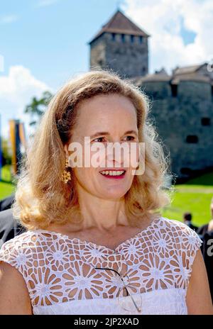 Vaduz, Liechtenstein. 15. August 2022. Sophie Erbprinzessin von Liechtenstein in Vaduz, am 15. August 2022, Teilnahme an der katholischen Messe auf der Wiese anlässlich des Nationaltages von Liechtenstein Quelle: Albert Nieboer/Netherlands OUT/Point de Vue OUT/dpa/Alamy Live News Stockfoto