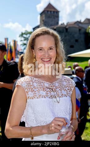 Vaduz, Liechtenstein. 15. August 2022. Sophie Erbprinzessin von Liechtenstein in Vaduz, am 15. August 2022, Teilnahme an der katholischen Messe auf der Wiese anlässlich des Nationaltages von Liechtenstein Quelle: Albert Nieboer/Netherlands OUT/Point de Vue OUT/dpa/Alamy Live News Stockfoto