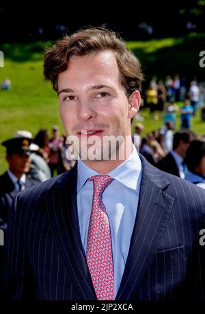 Vaduz, Liechtenstein. 15. August 2022. Prinz Georg von Liechtenstein in Vaduz, am 15. August 2022, bei der katholischen Messe auf der Wiese anlässlich des Nationaltages von Liechtenstein Quelle: Albert Nieboer/Netherlands OUT/Point de Vue OUT/dpa/Alamy Live News Stockfoto