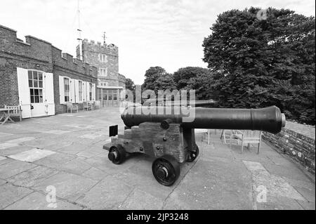 Kanone auf den Wällen einer englischen Artilleriefestung. Stockfoto