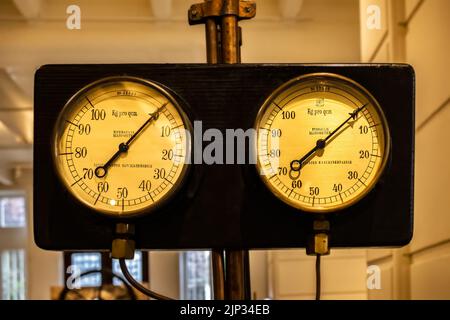 Nahaufnahme eines Messwerkzeugs im Technologie-Museum in Wien Stockfoto
