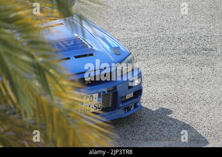 Ein blauer Klassiker Nissan Skyline GT-R Stockfoto