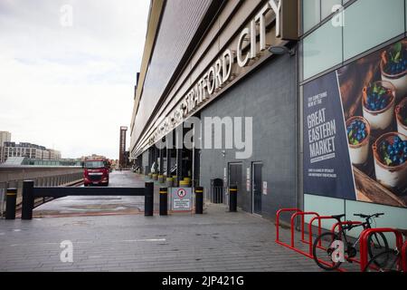 Wareneingang zum Stratford City Shopping Complex Stockfoto