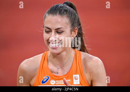 MÜNCHEN, DEUTSCHLAND - 15. AUGUST: Eveline Saalberg aus den Niederlanden startet am 15. August 400m 2022 bei den Europameisterschaften München 2022 im Olympiastadion in München (Foto: Andy Astfalck/BSR Agency) Stockfoto