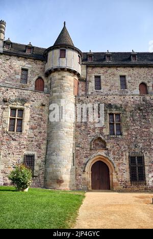 Eine vertikale Aufnahme des Chateau de la Roche-Jagu in Ploezal, Bretagne, Frankreich Stockfoto