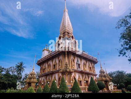 Der wichtigste der 29 buddhistischen Tempel von Phuket ist der Wat Chalong Stockfoto