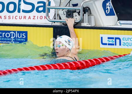 ROM, ITALIEN - 15. AUGUST: Valerie van Roon aus den Niederlanden während der Frauen-Kür 50m beim European Aquatics Roma 2022 im Stadio del Nuoto am 15. August 2022 in Rom, Italien (Foto von Nikola Krstic/Orange Picters) NOCNSF Stockfoto