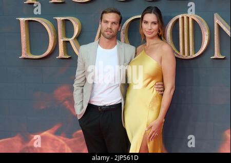 London, Vereinigtes Königreich . 15 August, 2022 . Gäste, die im House of the Dragon - Weltpremiere in den Leicester Square Gardens abgebildet wurden. Quelle: Alan D West/Alamy Live News Stockfoto