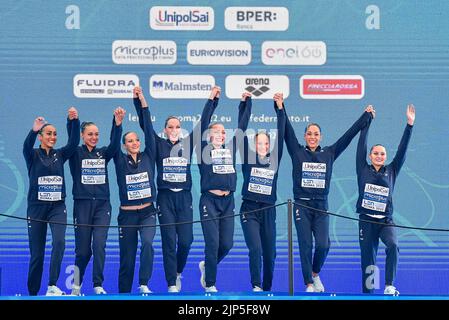 Roma, Italien. 15. August 2022. FRANKREICH, BRAVARD Camille/ESNAULT Ambre, GONZALEZ Laura/GUERMOUD Mayssa, JENKINS Maureen/PLANEIX Eve, TREMBLE Charlotte/VIGNERES Mathilde, Bronze Medal Team Free Final Artistic Swimming Roma, 15/8/2022 Stadio Nicola Pietrangeli XXVI len European Championships Roma 2022 Foto Pasquale F. Mesiano/Deepbluemedia/Insidefoto Kredit: Insidefoto di andrea staccioli/Alamy Live News Stockfoto