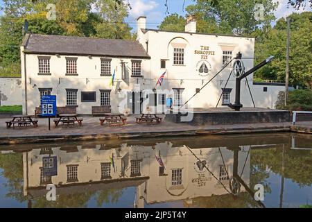 Audlem Marina und The Shroppie Fly Pub, Audlem, Cheshire, England, Großbritannien, CW3 0AB Stockfoto