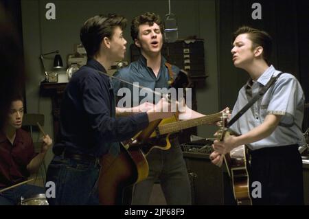 SAM WILMOTT, Thomas Sangster, Aaron Johnson, SAM BELL, NOWHERE BOY, 2009 Stockfoto