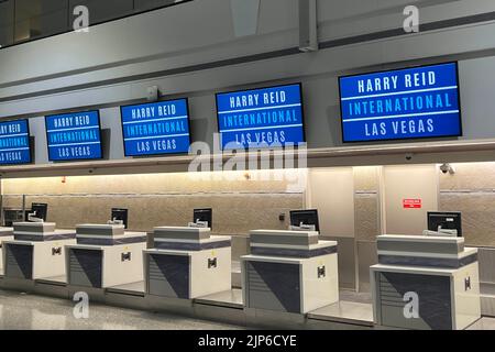 Leere Ticketschalter am Harry Reid International Airport, auch bekannt als McCarran International Airport (LAS), Sonntag, 24. August 2022, in Las Vegas. Stockfoto