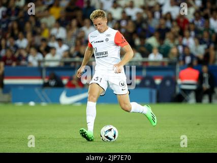 Nicolas Cozza von Montpellier während des französischen Ligue-1-Fußballspiels zwischen Paris Saint-Germain (PSG) und Montpellier HSC (MHSC) am 13. August 2022 im Stadion Parc des Princes in Paris, Frankreich - Foto Jean Catuffe / DPPI Stockfoto