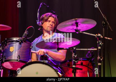 Madison, USA. 14. August 2022. Zac Hanson von Hanson am 14. August 2022 auf der Sylvee in Madison, Wisconsin (Foto: Daniel DeSlover/Sipa USA) Quelle: SIPA USA/Alamy Live News Stockfoto