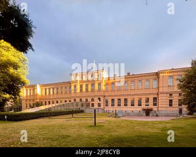 Königliche Bibliothek Humlegården [ Humlegarden ] ist ein wichtiger Park im Stadtteil Östermalm in Stockholm, Schweden. Der Park grenzt im Nor an Karlavägen Stockfoto