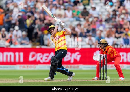 NAT Sciver im Hundertkampf zwischen Birmingham Phoenix und Trent Rockets gegen Trent Rockets Stockfoto