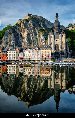 dinant, zitadelle von dinant, notre-dame de dinant Stockfoto