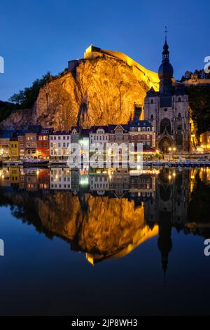 dinant, zitadelle von dinant, notre-dame de dinant Stockfoto