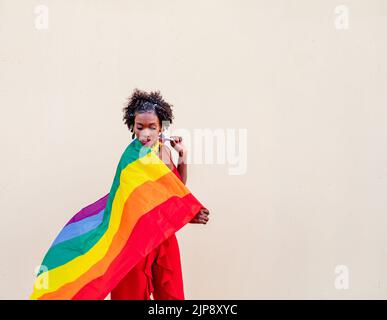 Solidarität, Homosexuelle, Regenbogenfahne, lgbt, farbige Person, Solidaritäten, Homosexuelle, Homosexuelle, Regenbogenfahnen Stockfoto