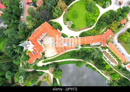 Pruhonice Castle in der Nähe von Prag in der Tschechischen Republik Europa Luftbild Stockfoto