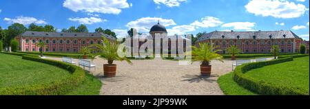 Veltrusy Chateau extra weite Ansicht schönes Wetter in Tschechien Europa Stockfoto