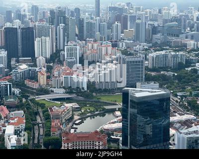 Eine Luftaufnahme der Skyline und des Clarke Quay in Singapur Stockfoto