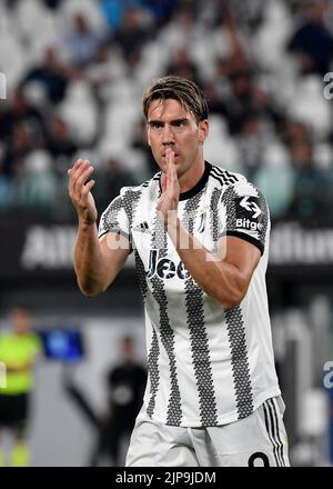 Turin, Italien, 15. August 2022, Dusan Vlahovic von Juventus FC Gesten während der Serie A 2022/23 Spiel zwischen Juventus FC und US Sassuolo im Allianz Stadium am 15. August 2022 in Turin, Italien Stockfoto