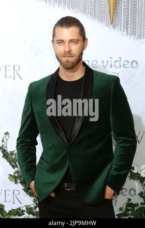 Culver City, Kalifornien. 15. August 2022. Luke Mitchell bei der Ankunft für THE Lord OF THE RINGS: THE RINGS OF POWER Series Premiere auf Amazon Prime, The Culver Studios, Culver City, CA 15. August 2022. Kredit: Priscilla Grant/Everett Collection/Alamy Live Nachrichten Stockfoto