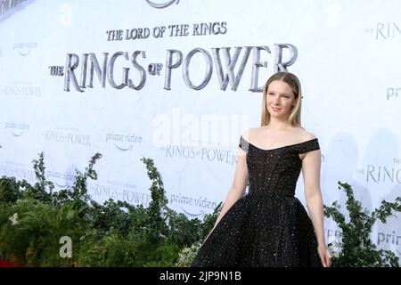 Culver City, Kalifornien. 15. August 2022. Morfydd Clark bei der Ankunft für DEN Herrn DER RINGE: DIE RINGE DER MACHT Premiere auf Amazon Prime, den Culver Studios, Culver City, CA 15. August 2022. Kredit: Priscilla Grant/Everett Collection/Alamy Live Nachrichten Stockfoto