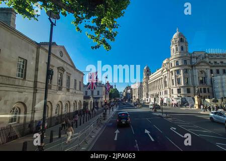 Ein leeres Whitehall im Zentrum Londons Stockfoto