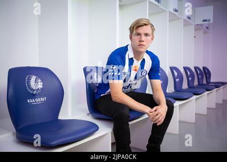 Gents Jens Pettr Hauge, abgebildet während einer Vertragsunterzeichnung des belgischen Fußballvereins KAA Gent, um einen neuen Spieler zu präsentieren, Dienstag, 16. August 2022 in Gent. BELGA FOTO JAMES ARTHUR GEKIERE Stockfoto