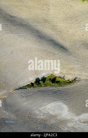 Luftaufnahme Dokumentation der Form von landwirtschaftlichen Flächen im Spätsommer Stockfoto