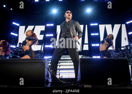 13. August 2022, Toronto, Ontario, Kanada: Der US-amerikanische Rapper und Sänger Armando Christian PÃ©rez, professionell bekannt unter seinem Künstlernamen Pitbull, spielte eine ausverkaufte Show auf der Budweiser Stage in Toronto. Im Bild: PITBULL (Bild: © Angel Marchini/ZUMA Press Wire) Stockfoto
