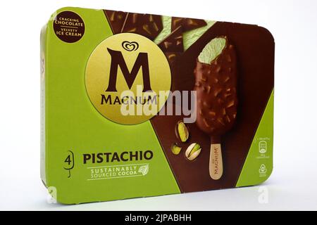 MAGNUM Pistachio Eis. Magnum ist eine Marke von Unilever Stockfoto